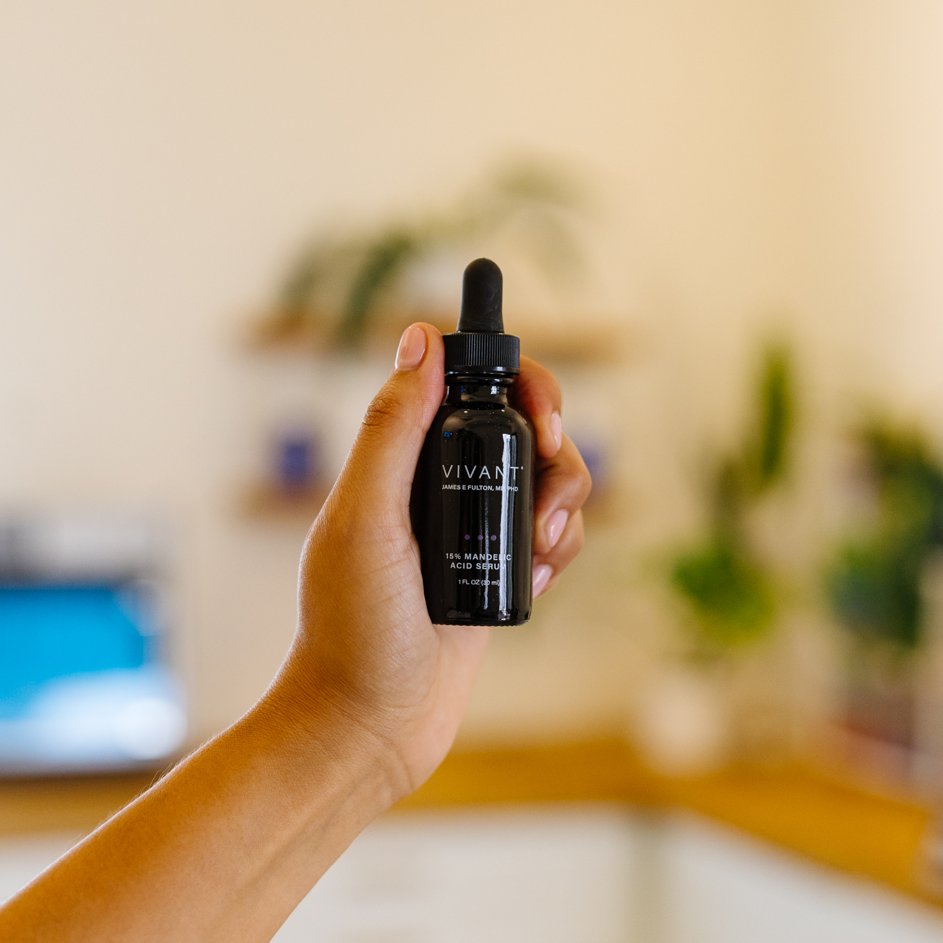 Vivant 15% Mandelic Serum | Bare Complexion Acne & Skincare in Ventura, CA